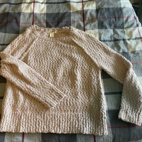 CLOSET CLEAN OUT - Picture 2 of 16